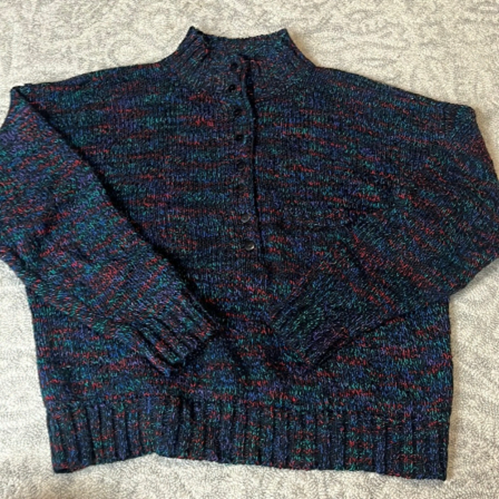VINTAGE Woman’s Knit Sweater Size Medium